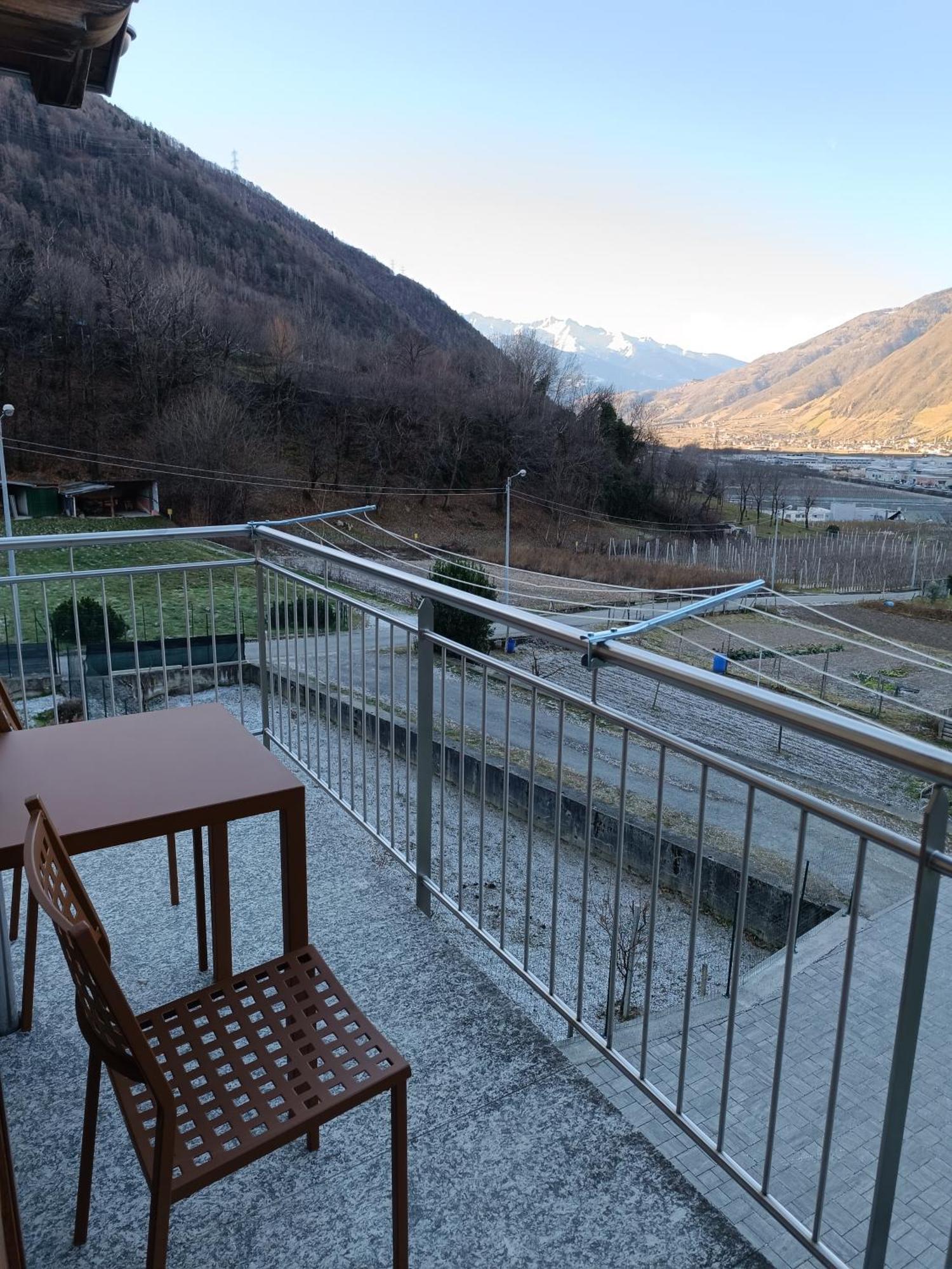 Pisolo Selvaggio Lägenhet Tirano Rum bild